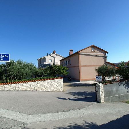 Apartments Ljubica Barbat na Rabu 外观 照片
