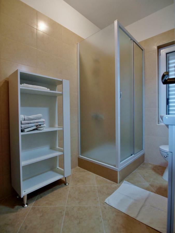 Apartments Ljubica Barbat na Rabu 外观 照片